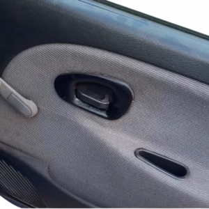 citroen saxo iç kapı kolu çerçevesi siyah plastik yedek parça